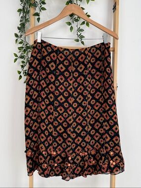 Jones New York Silk  Fluted  Medallion Print Cooper Bangled Hem Size 10